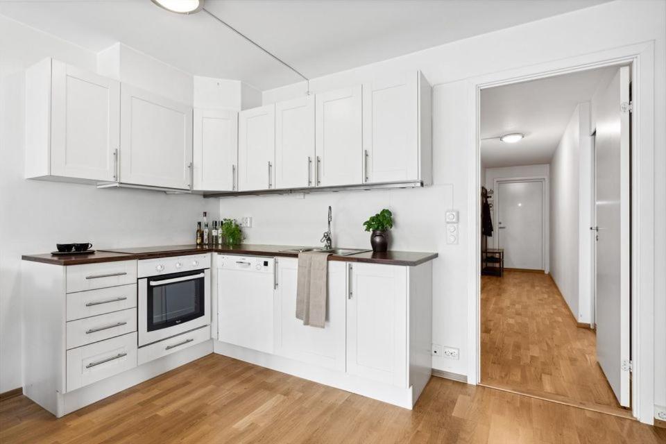 Olav Apartment คริสเตียนซานด์ ภายนอก รูปภาพ