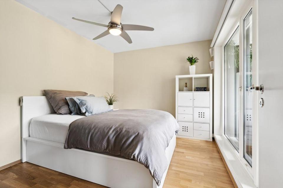 Olav Apartment คริสเตียนซานด์ ภายนอก รูปภาพ