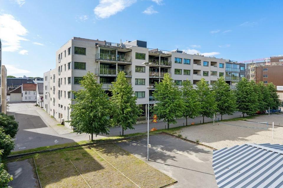 Olav Apartment คริสเตียนซานด์ ภายนอก รูปภาพ